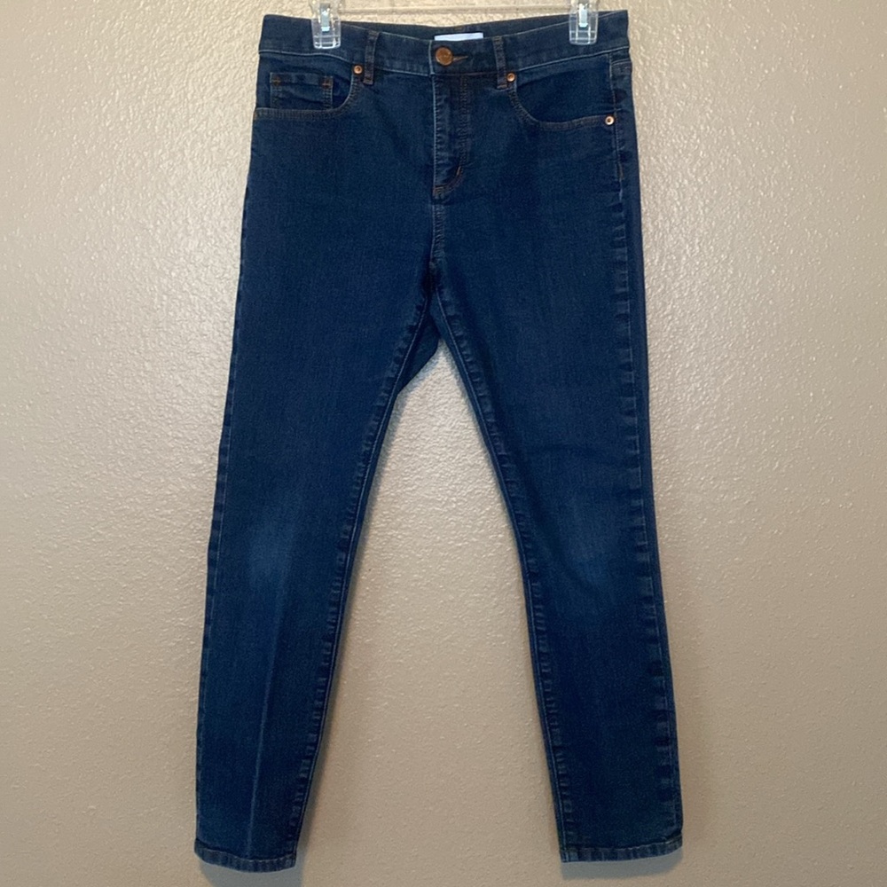 Loft Dark Wash Modern Skinny Jeans, size 8P. Great condition.